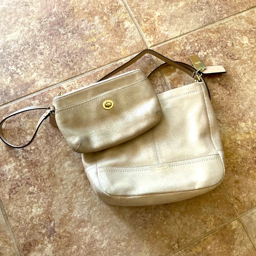 Coach purse and wristlet